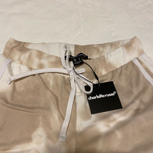 Matching top and bottom, never worn, brand new with tag - Picture 4 of 5